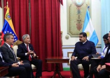 La reunión se llevó a cabo este viernes en el Palacio de Miraflores
