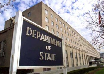 Estados Unidos está “preocupado por los informes, incluidos los de la OSCE, de que las fuerzas rusas y separatistas combinadas lanzaron ataques coordinados durante la noche contra posiciones ucranianas cerca de la ciudad de Donetsk, Enpiski, Lugansk y Marinka”, indicó Harf