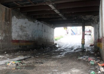 Aguas negras y basura son las protagonistas del lugar