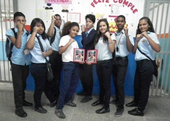 Todos los participantes llevaron medallas a su institución