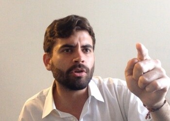 Jóvenes de VP y habitantes de Los Teques se concentraron en la Plaza Bolívar para solicitar libertad para Leopoldo López y presos políticos.ARCHIVO