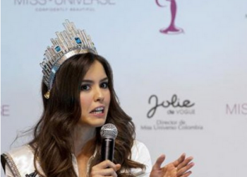 La colombiana Paulina Vega, actual Miss Universo, descartó este lunes renunciar a la corona  ARCHIVO