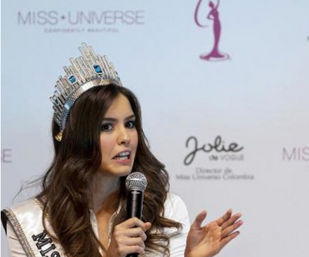 La colombiana Paulina Vega, actual Miss Universo, descartó este lunes renunciar a la corona  ARCHIVO