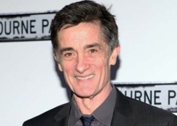 Roger Rees murió el viernes en su casa de Nueva York, donde vivía con su esposo, el dramaturgo Rick Elice