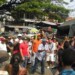 "Más Vacile, Menos Balas" sido honrada recientemente por reconocidos artistas urbanos, quienes crearon el tema "Basta de Muerte", y grabaron el video del mismo, en la ciudad de Guarenas
LV