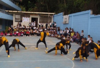 Alumnos disfrutan de piscinadas y actividades deportivas y recreativas que han combinado con jornadas pedagógicas