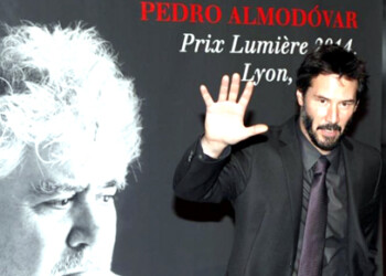 Keanu Reeves en una reciente visita a Uruguay, se mostró a favor de la política que se estaba llevando en determinados países sobre las libertades de los individuos, apoyando el matrimonio gay