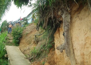 Vecinos afirmaron que a excepción de ese caso y el agua, los servicios han mejorado en el lugar