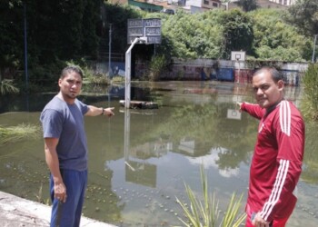 700 alumnos se ven afectados por la inundación del lugar