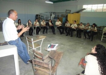 Sigue el déficit de inscripciones en el plantel