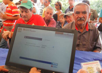 Con toda normalidad, se viene cumpliendo este registro en cada una de las Plazas Bolívar de los 29 municipios del Táchira, a donde han acudido una gran cantidad de ciudadanos Colombianos para registrarse y suministrar sus datos de identidad