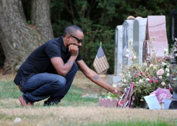 Nick Gordon cobró
USD 40.000 por llorar
en la tumba de Bobbi
Kristina Brown