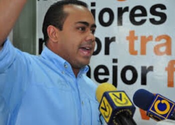 Tirso Flores.ARCHIVO