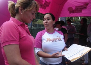 La iniciativa está impulsada por Senos Ayuda y el Instituto Regional de la Mujer