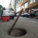 La alcantarilla representa un peligro para peatones y conductores