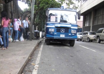 Usuarios denuncian asaltos frecuenten en las unidades de transporte que cubren la ruta de La Macarena