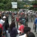 Se amotinaron de vivir como camellos
