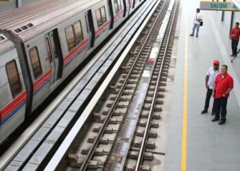 Con una inversión de 500 millones de bolívares y 47 millones de dólares fue inaugurada este miércoles la cuarta estación del sistema Metro Los Teques: Ayacucho, que beneficiará a más de 14 mil familias.