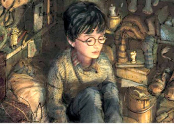 En cuanto a la arquitectura y objetos que aparecen en “Harry Potter y la piedra filosofal” Kay tuvo que “visualizar” la arquitectura del colegio Hogwarts donde estudia para mago Potter