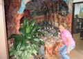 Personal de la escuela se encargó del montaje de un nacimiento a escala
