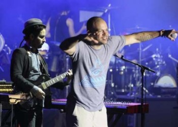 Uno de los temas más emblemáticos de Calle 13 fue "latinoameria", canción considerada todo un himno, pues resalta la historia y las situaciones sociales y políticas en América Latina.