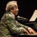 Pianista, cantante y, sobre todo, compositor, arreglista y productor, Toussaint firmó también discos como solista