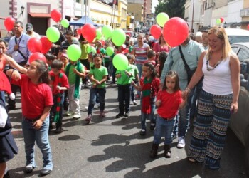 Las calles de Los Teques se desbordaron con las caminatas estudiantiles
