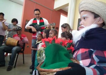 Las corales estudiantiles cantaron al son de los aguinaldos