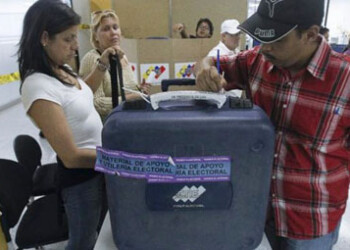 El proceso debe comenzar a las 7:00 am del día de hoy.