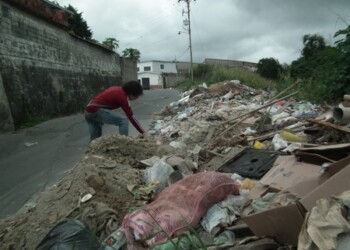 Trabajadores del aseo se han negado a llevarse los escombros del basurero
