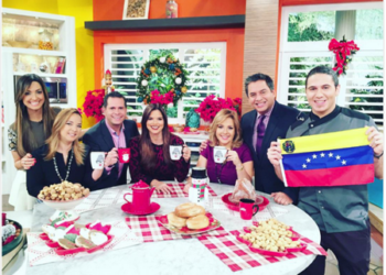 Adamaris Lopez y el equipo de Un nuevo día