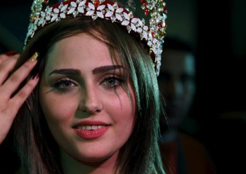 Shaymaa Qassim Abdelrahman, una esbelta joven de ojos verdes originaria de la ciudad multiétnica de Kirkuk, fue coronada por el jurado