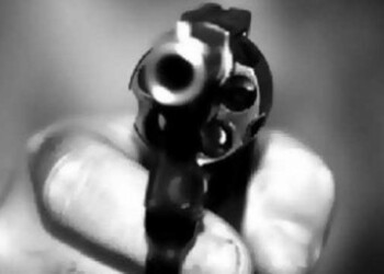 El sujeto fue sorprendido a las afueras del establecimiento por un motorizado armado, quien le propinó siete balazos y se dio a la fuga