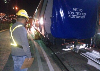 La madrugada de ayer miércoles finalizó el traslado del décimo tercer tren Metrópolis.ARCHIVO