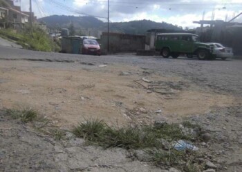 Las calles se encuentran destrozadas