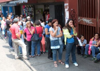 Tequeños abarrotaron las adyacencias