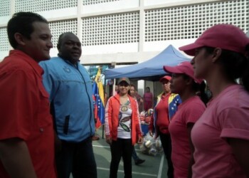 Mimou Vargas presidió el acto donde se promovió la actividad deportiva en el penal tequeño