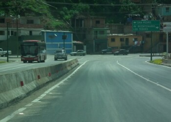 La instalación de faros de luz es urgente
