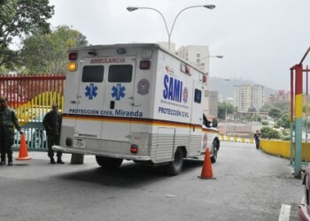 Los choros la cazaron cuando venía a pie por el centro de la ciudad
