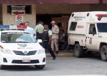 La joven, quien se encontraba a las afueras del liceo donde realiza sus estudios, resultó lesionada cuando fue cortada por un cuchillo en su mano izquierda. ARCHIVO