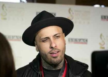 Nicky Jam arribó a Chile tras su consolidación internacional después de ganar en los Grammy Latino 2015 el premio a "Mejor interpretación urbana" por su éxito "El perdón".