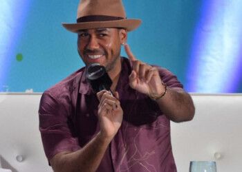 El denominado "rey de la bachata" completa sus siete candidaturas dentro del género tropical como artista masculino y artista del año.