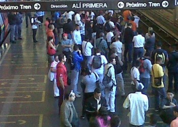 Usuarios aseguran que los retrasos se presentan constantemente