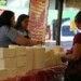 Si una familia tiene dos niños y les toca hacer desayuno y merienda el costo se va hasta en medio kilo a la semana