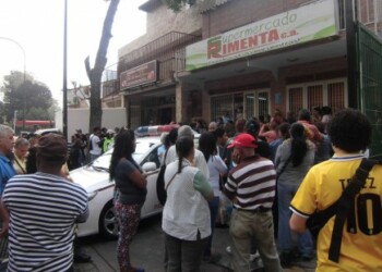 A pesar del precio 162% mayor del costo anterior que era Bs. 220 la cola no se hizo esperar, ARCHIVO
