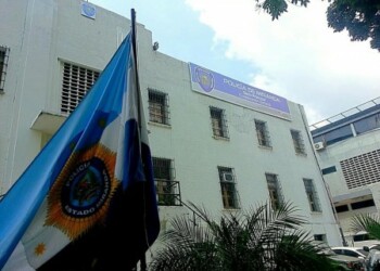 Guzmán señaló que además los aprehendidos reclamaron por la situación de hacinamiento.