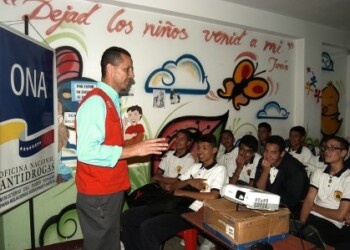 Jornadas similares se cumplirán en diversas instituciones educativas en las siete parroquias.