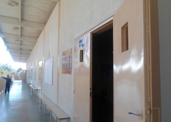 Continúan reparaciones en escuelas estadales
