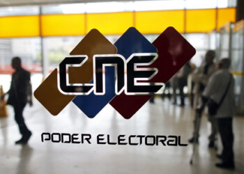 Héctor Rodríguez se inscribe en el CNE como candidato a gobernador de Miranda