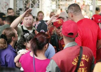 Efectivos Guardia Nacional Bolivariana amedrentaron al reportero gráfico del diario La Región, Alfredo Pereira